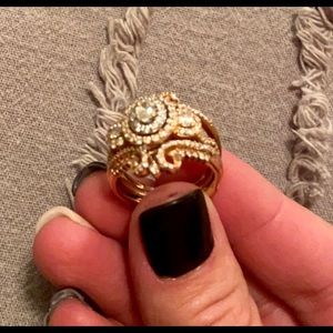 Barely wore rose gold wedding ring and guard from Gordon